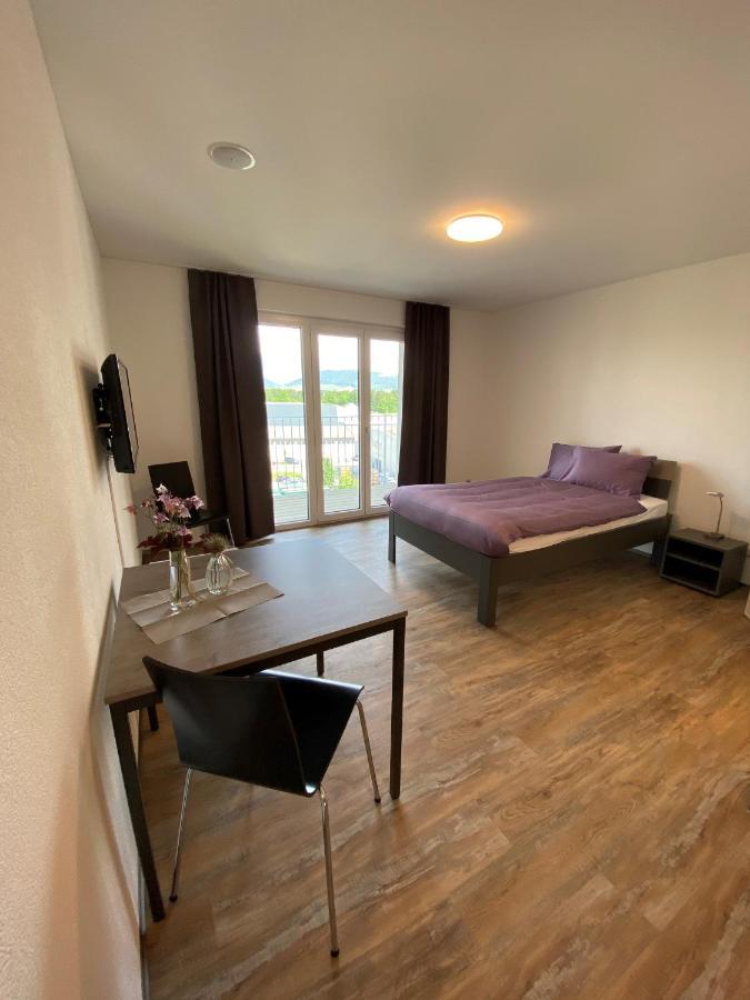 Motel & Aparthotel Brueggli Emmen Buitenkant foto
